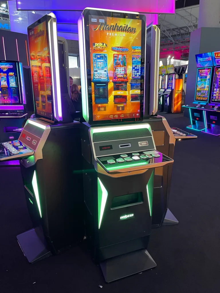 Máquina recreativa Manhattan Premium de Unidesa en salón